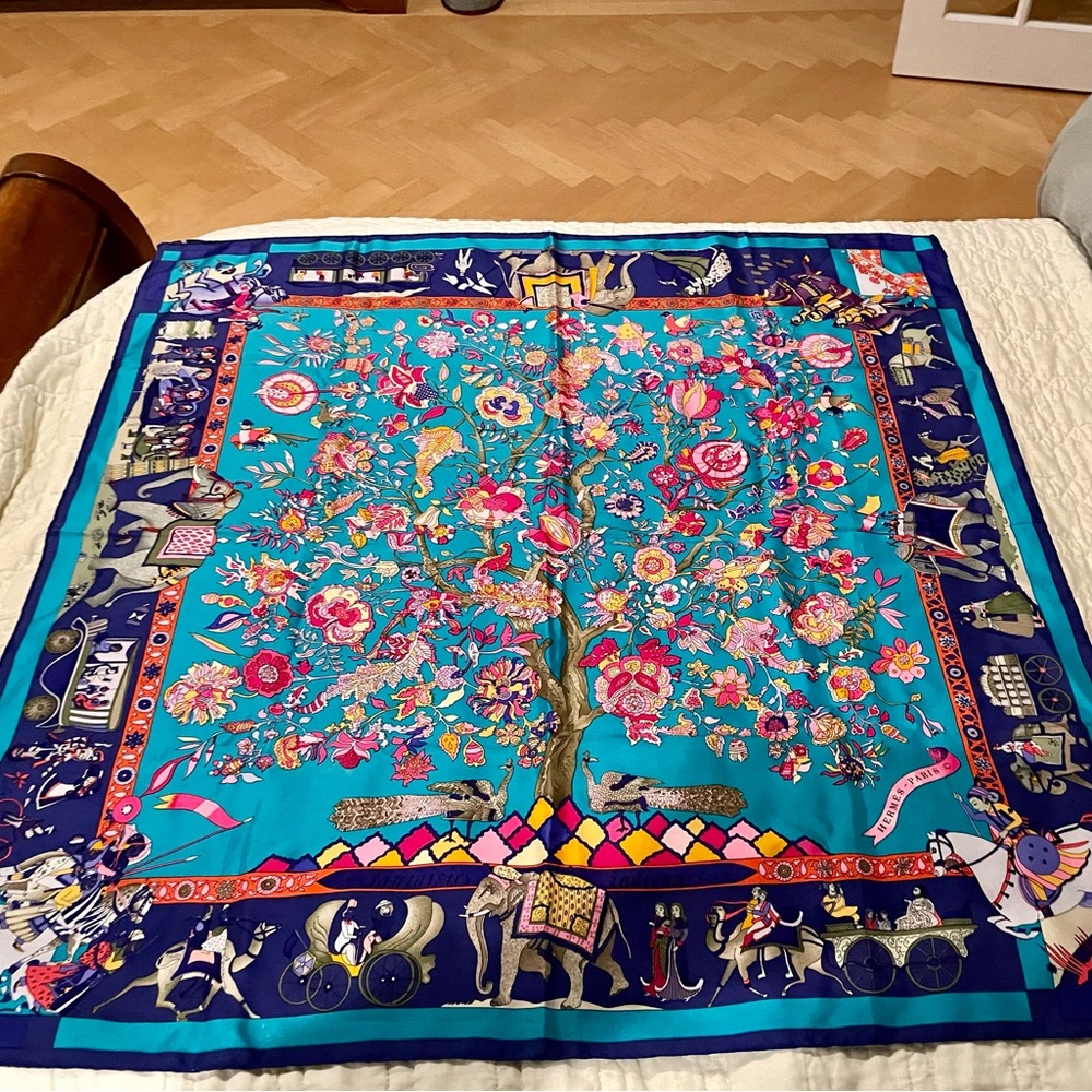 RARE Vintage (90s)Hermes Silk Twill “Fantaisies Indiennes" by Loïc Dubigeon … - Picture 5 of 10